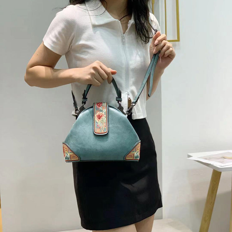 Retro Style Embroidery Collocation Cheongsam Portable Messenger Shoulder Bag