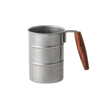 Creative Outdoor Mug Made Of 304 Stainless Steel With A Lid