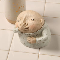 Boy Girl Pinch Nose Bathroom Statue Resin Decorations