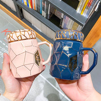 Large-capacity European-style Gold Wire Sealed Leak-proof Mug