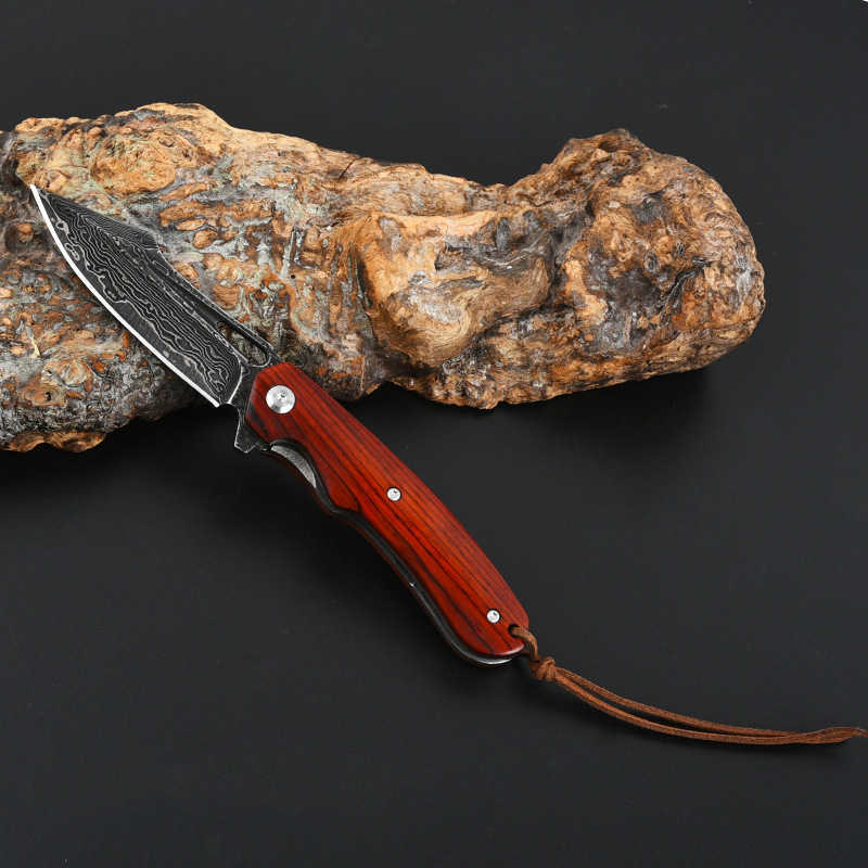 Outdoor Knife Folding Knife With Yellow Sandalwood Handle Survives In Damascus