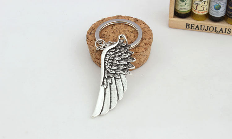 Angel wings keychain