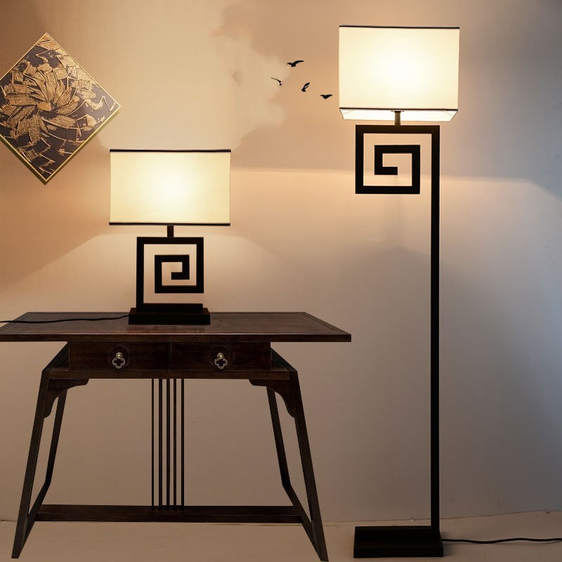 Retro Style Living Room Decorative Table Lamp